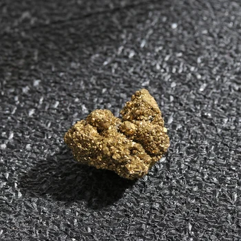 1Pc Prírodné Pokovovanie Gold Crystal Klastra Titán Geode Klastra DIY Kameň Dekor Minerálnych Materiálov Šperky Darček Plavidlá