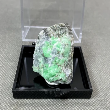 NOVÉ! Prírodný zelený smaragd minerálne gem-stupeň crystal vzoriek kamene a kryštály kremeňa kryštály (rámček veľkosť 5.2 cm）